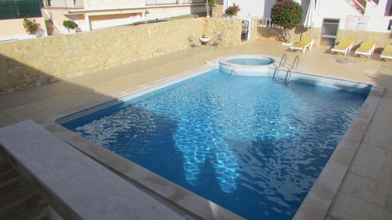 Appartement Apartamento - 2 A 4 Pessoas- Piscina à Olhos de Agua  Extérieur photo