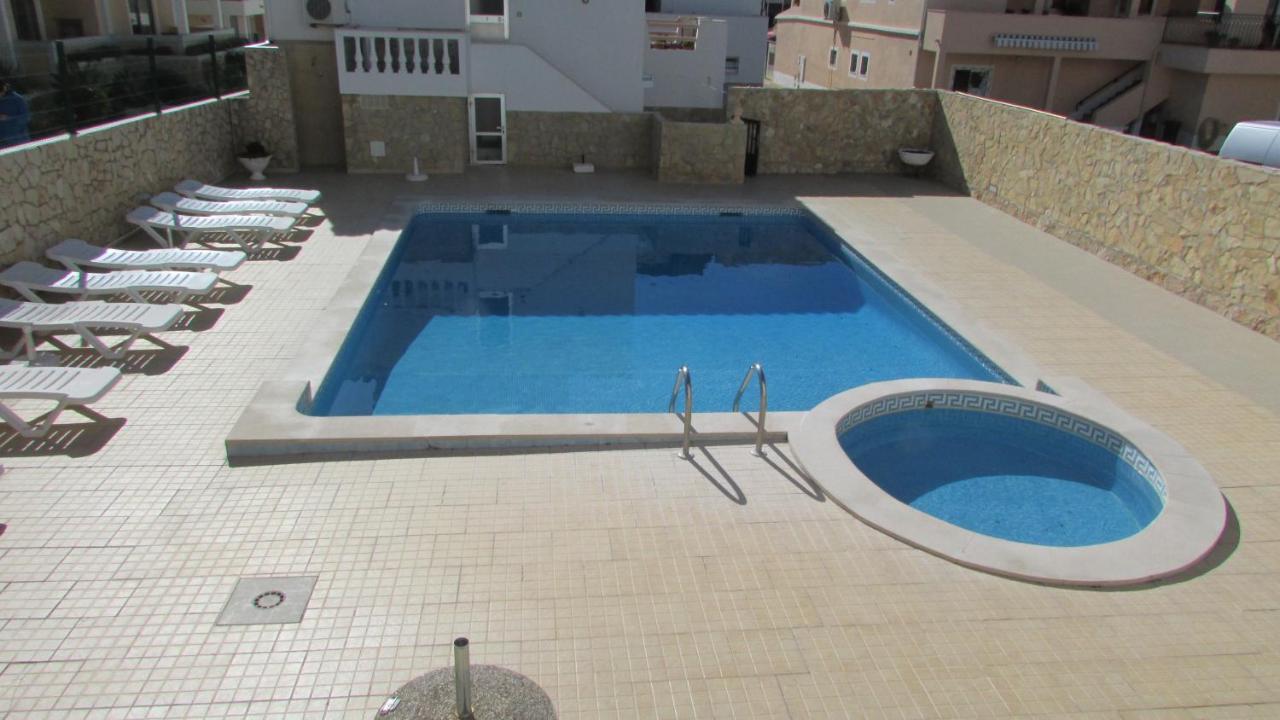 Appartement Apartamento - 2 A 4 Pessoas- Piscina à Olhos de Agua  Extérieur photo